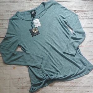 Bobeau Women's Blue Long Sleeve Top